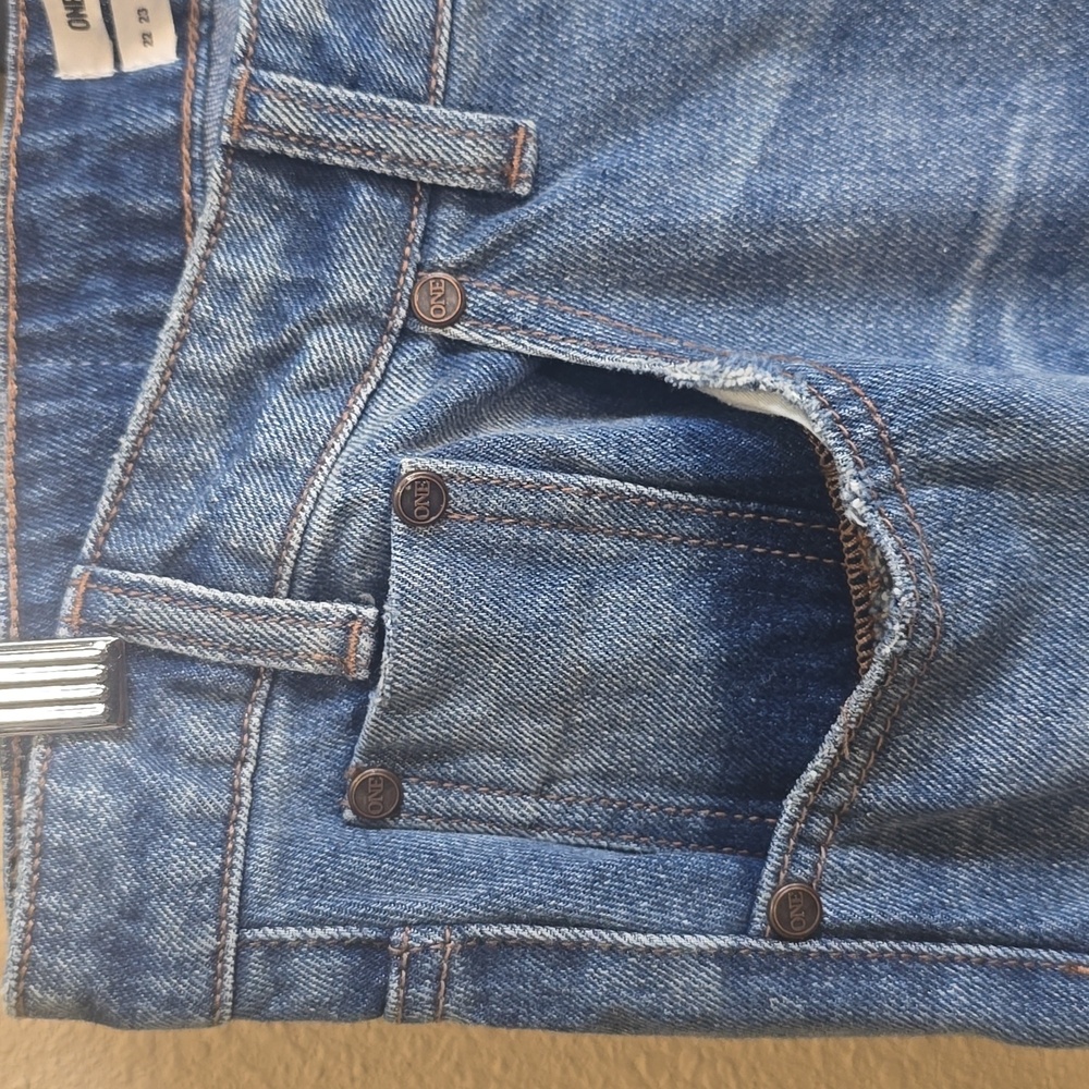 NWOT One Teaspoon Saints Orchid Painted Jeans. Size 26 - Picture 5 of 9